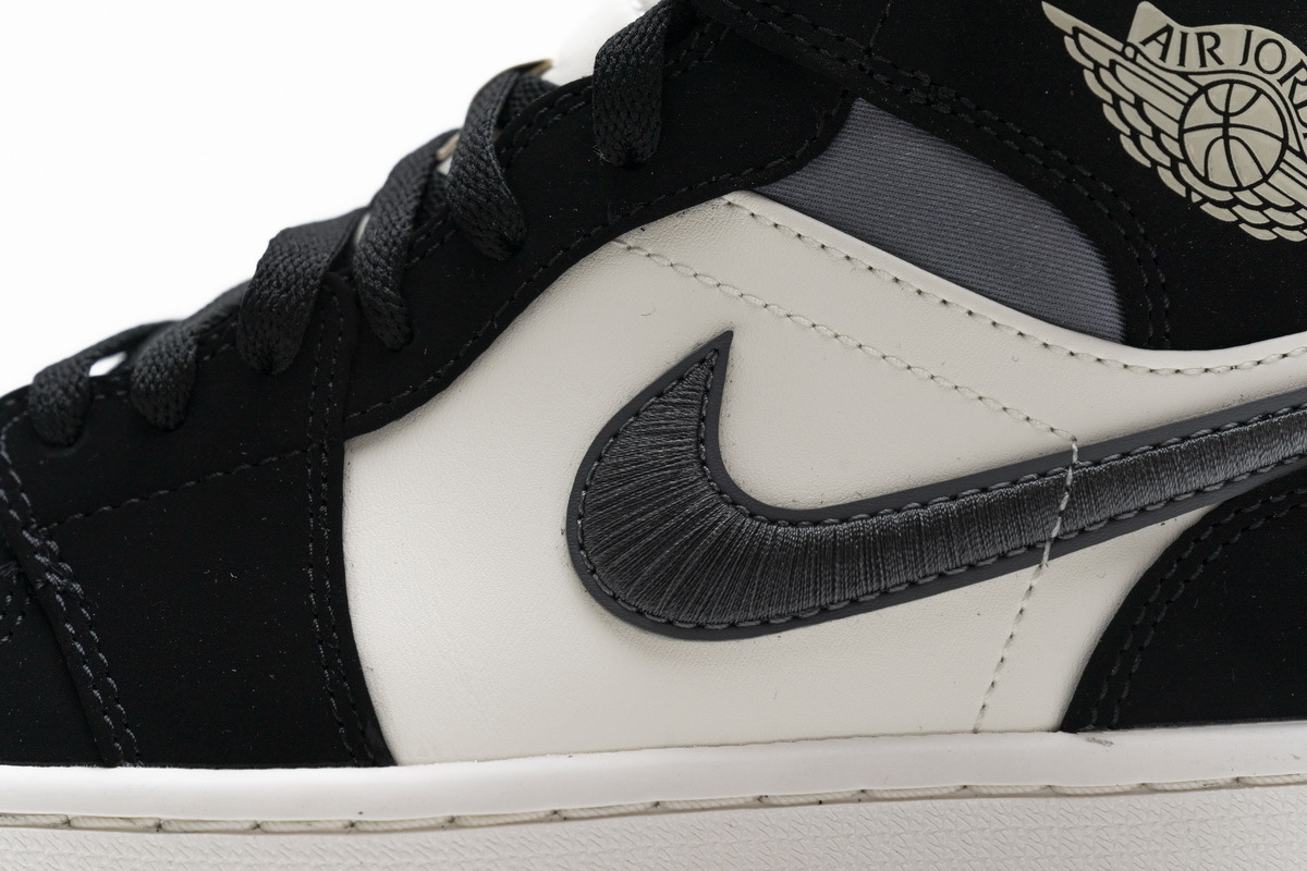 aj1 mid satin