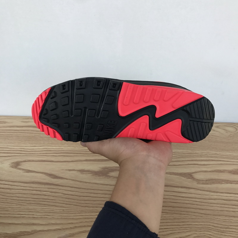 BoostMasterLin Air Max 90 Undefeated Black Solar Red, CJ7197-003  