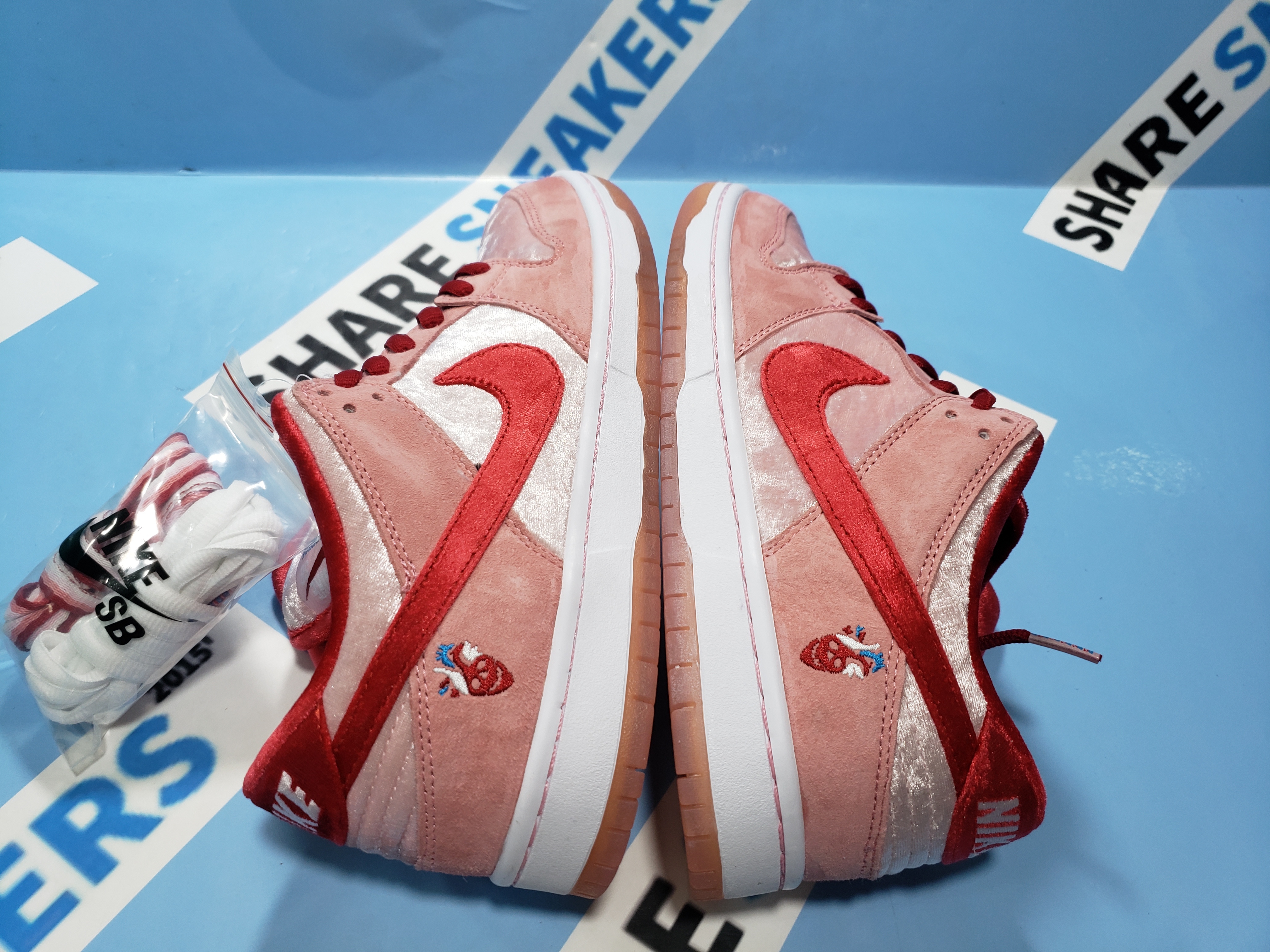 Perfectkicks | PKGoden Dunk SB Low StrangeLove Skateboards (Regular Box),  CT2552800 