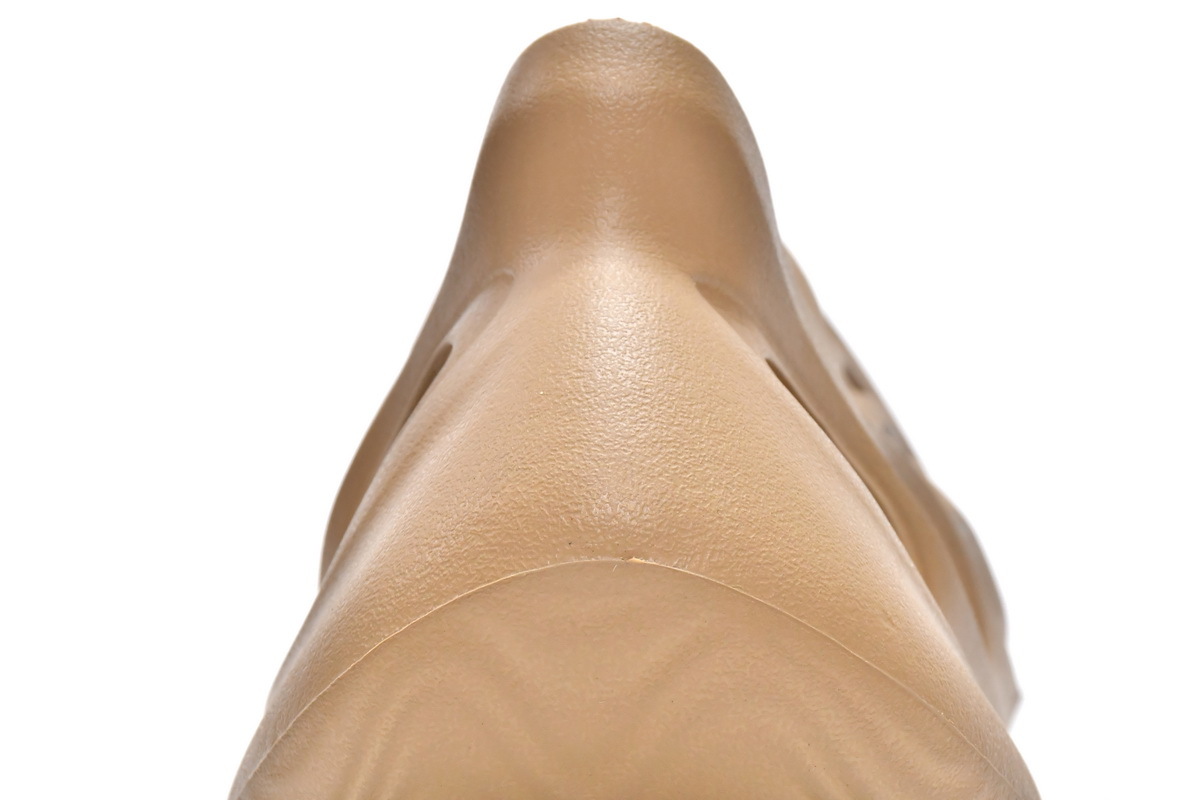 Boostmasterlin Yeezy Foam RNNR Ochre, GW3354 