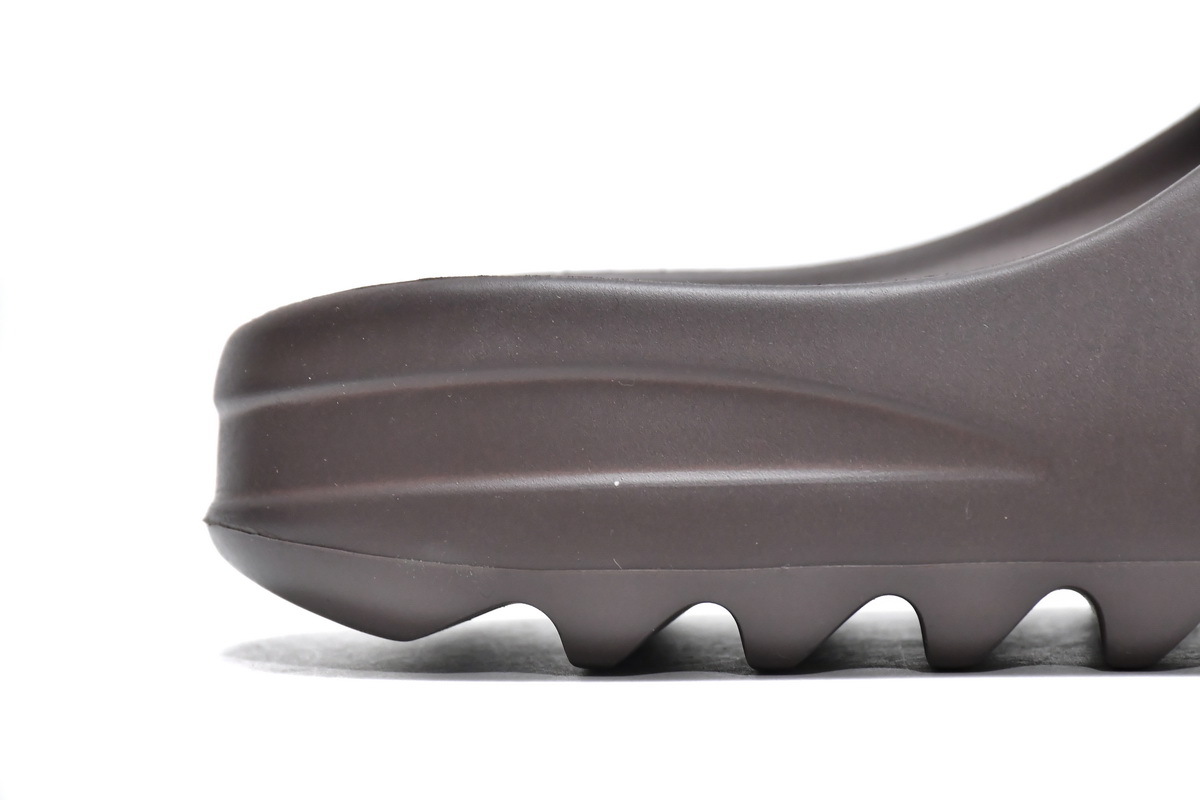 Boostmasterlin  adidas Yeezy Slide  Slide Soot, G55495 