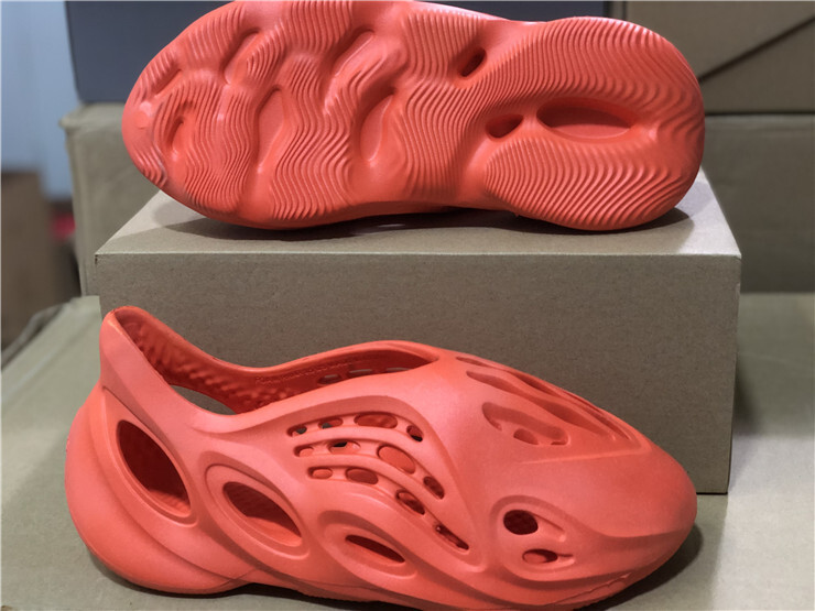 Yeezy Foam Runner Vermilion Red online, best Yeezy Foam Runner Vermilion Red at wholesale price.