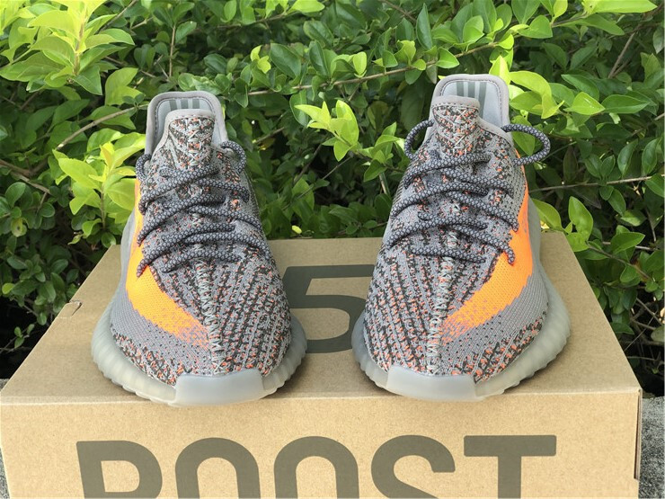 harga yeezy boost 350 v2 beluga