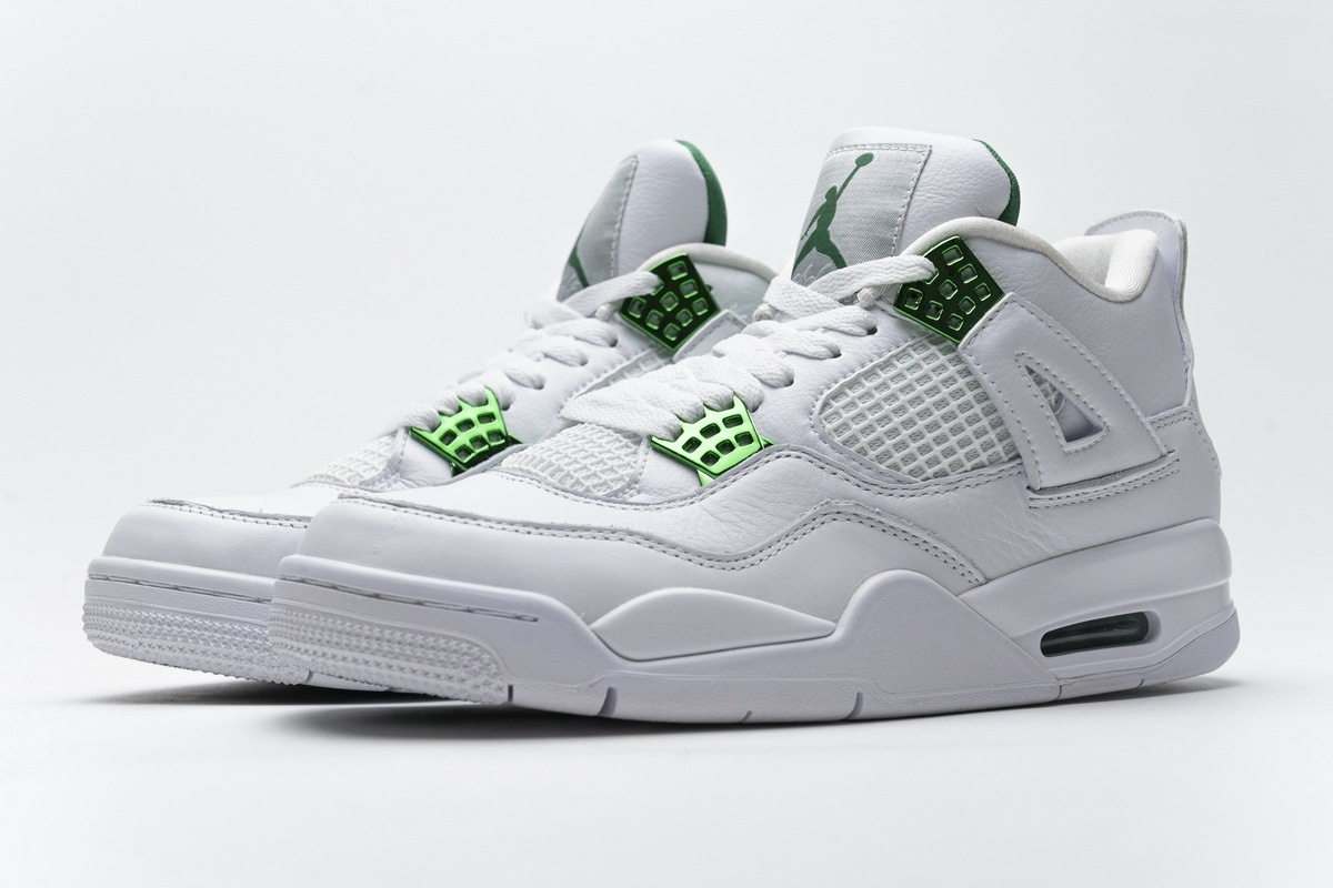 metallic jordan fours