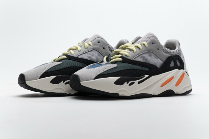 Pk god yeezy wave runner 700
