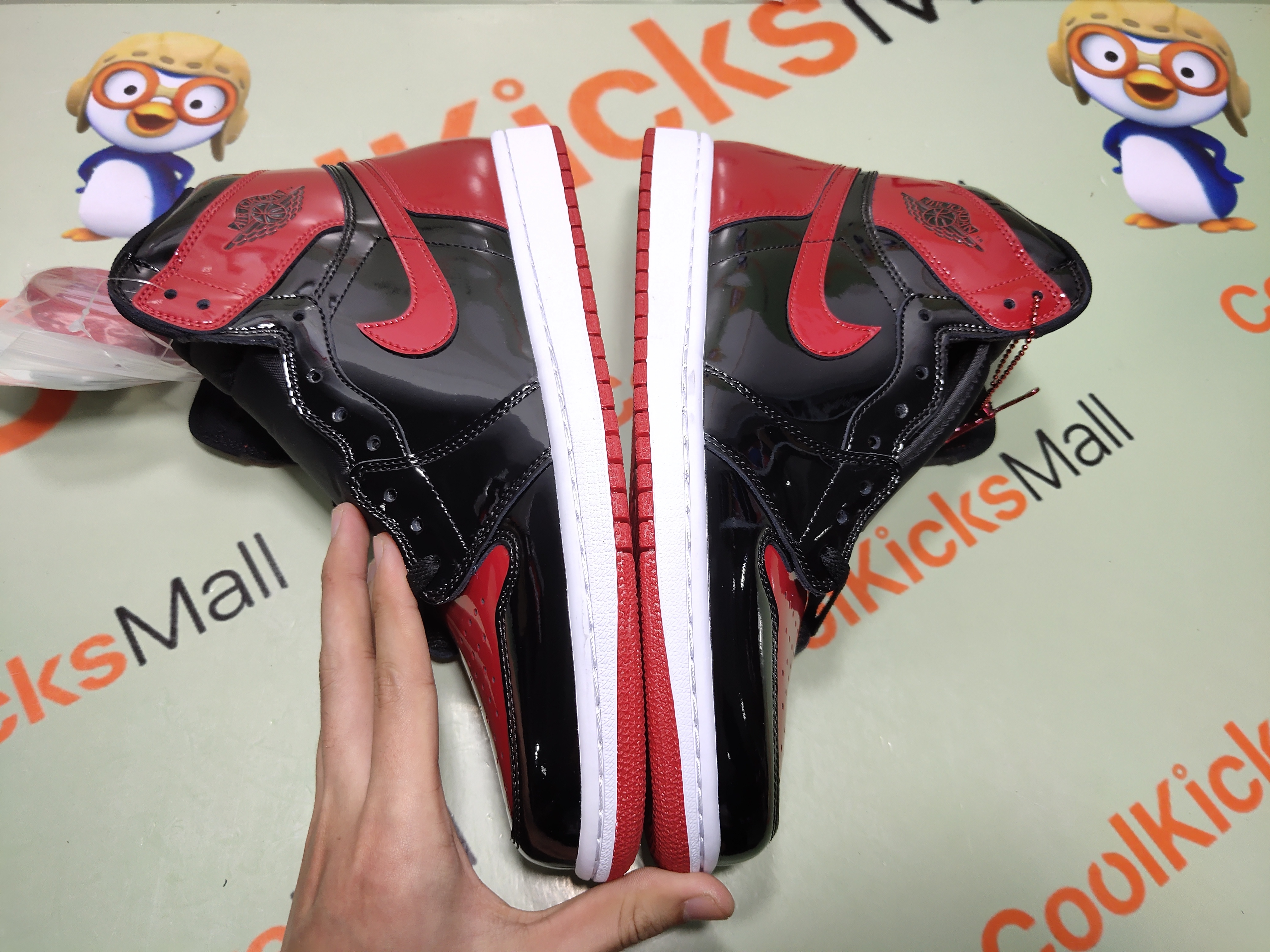 Air Jordan 1 Retro High OG 'Patent Bred' 555088-063 - KICKS CREW