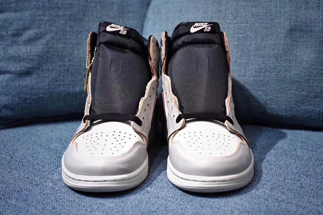 H12 Factory Sneakers &Air Jordan 1 Retro High OG NYC to Paris CD6578-006