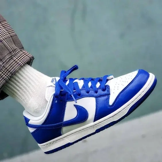 Dunk Low “Kentucky” Release