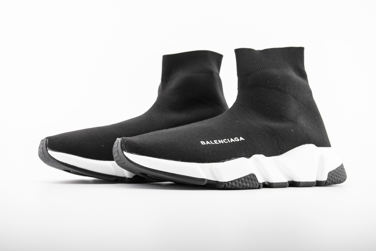 balenciaga speed trainer oreo