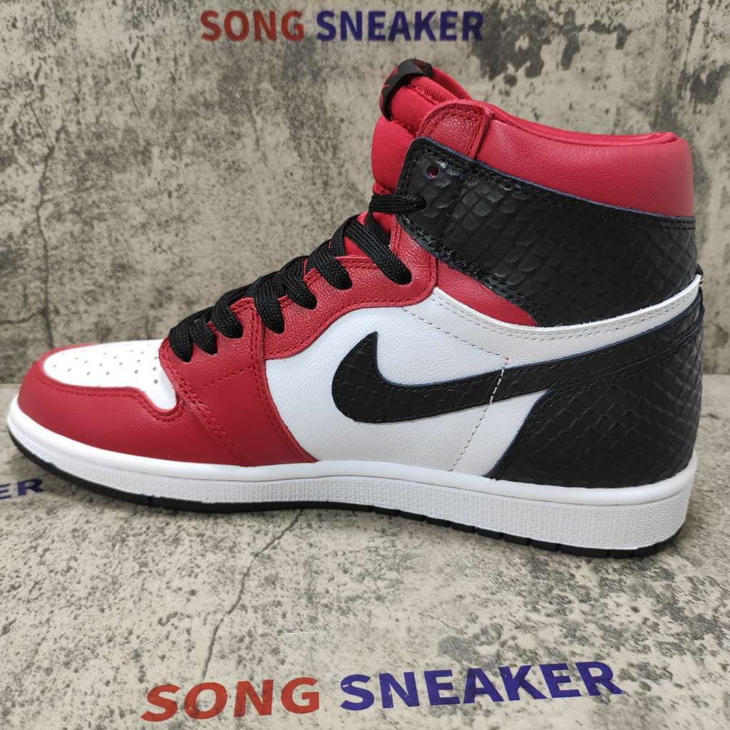 jordan 1 satin snake chicago on feet