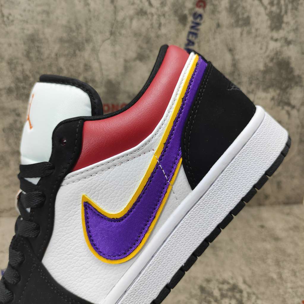 Air Jordan 1 Low Lakers Top 3