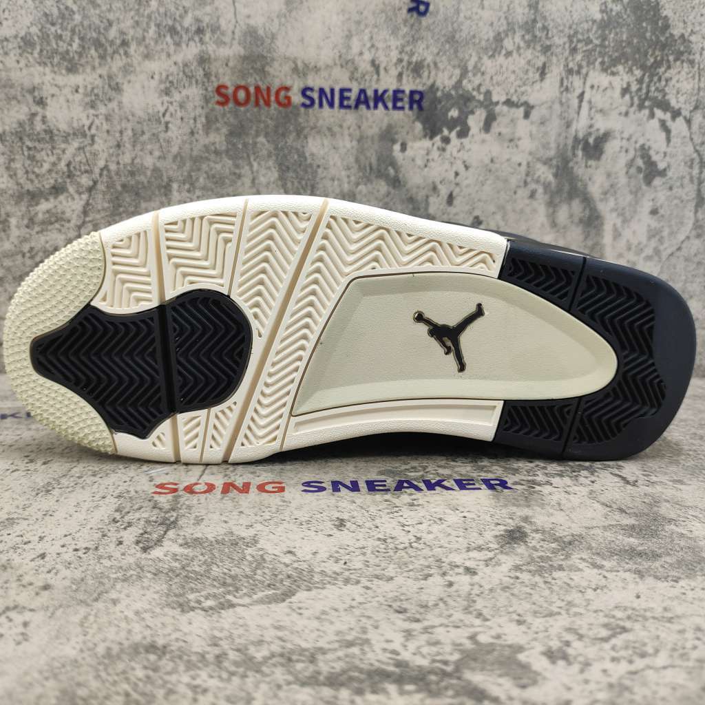 Air Jordan 4 Retro Fossil (W)