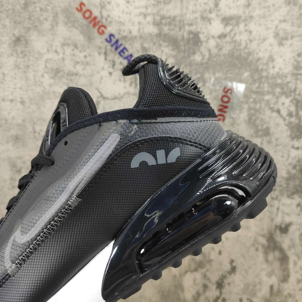 nike air max 2090 black laser blue wolf grey