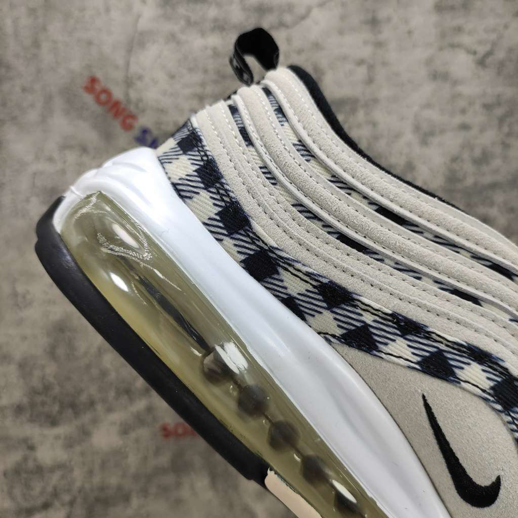nike total 90 turf shoes