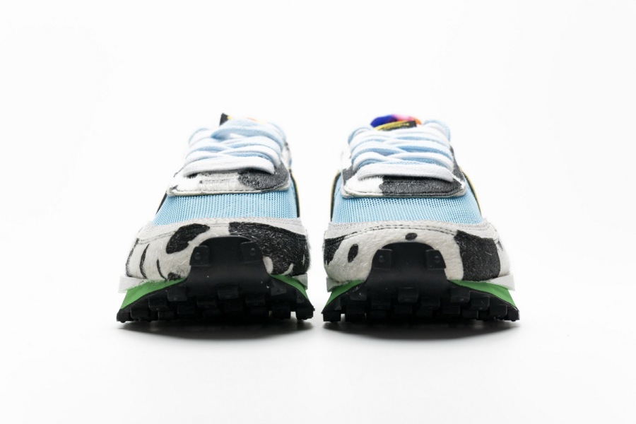 ben and jerry nike sacai