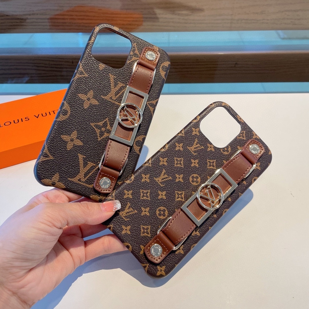 lv cell phone bag price