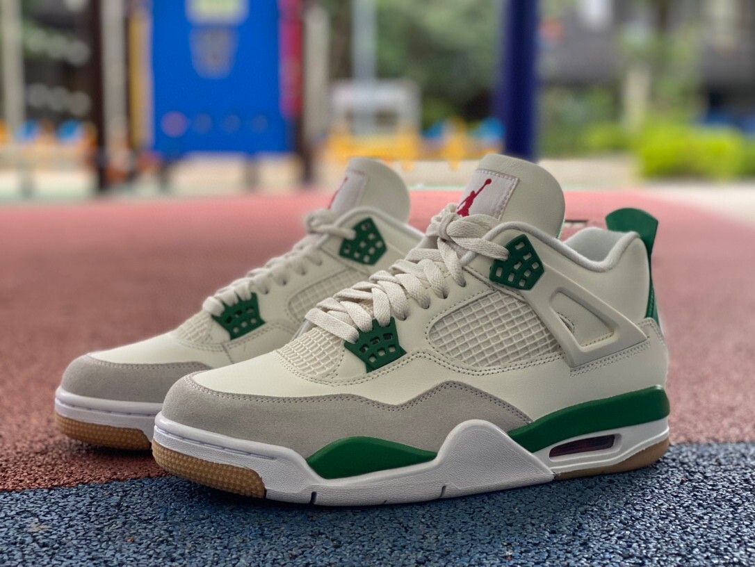 Nike SB x Air Jordan 4 AJ4 Pine Green DR5415-103