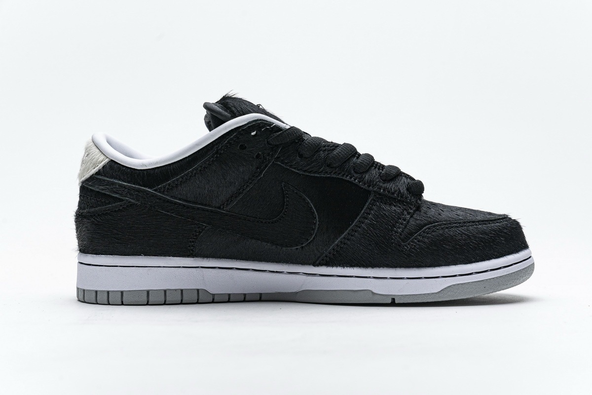 nike dunk medicom stockx