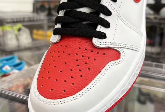 "Chicago" AJ1 has the latest real thing again!