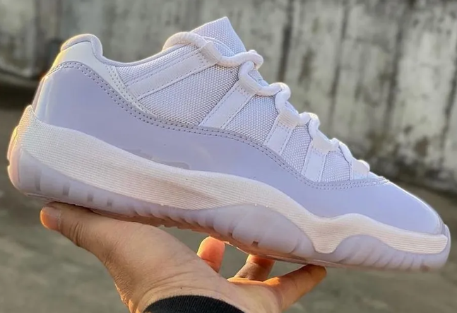 Violet dress up! The new color Air Jordan 11 Low is exposed!