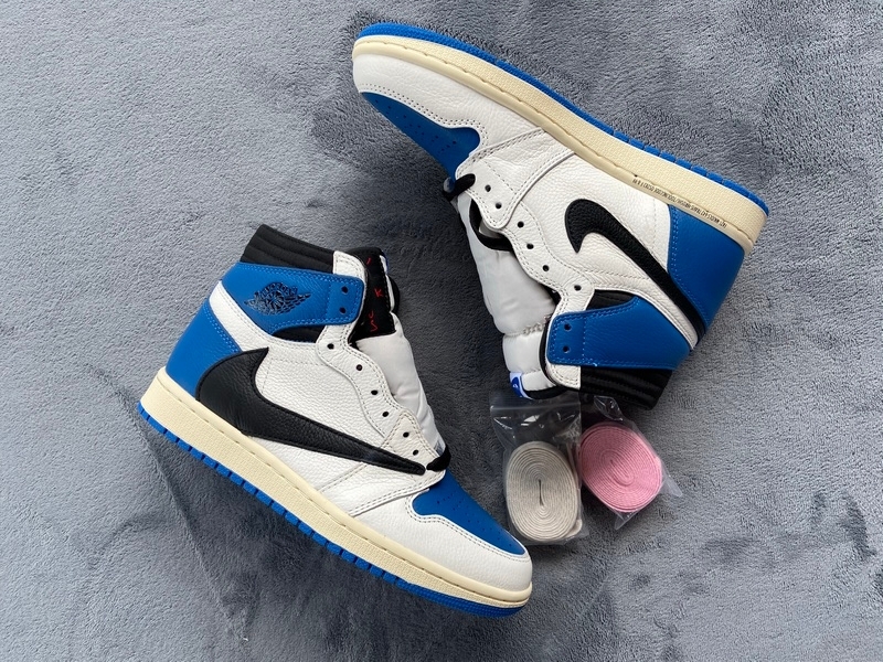 pk god travis scott 1