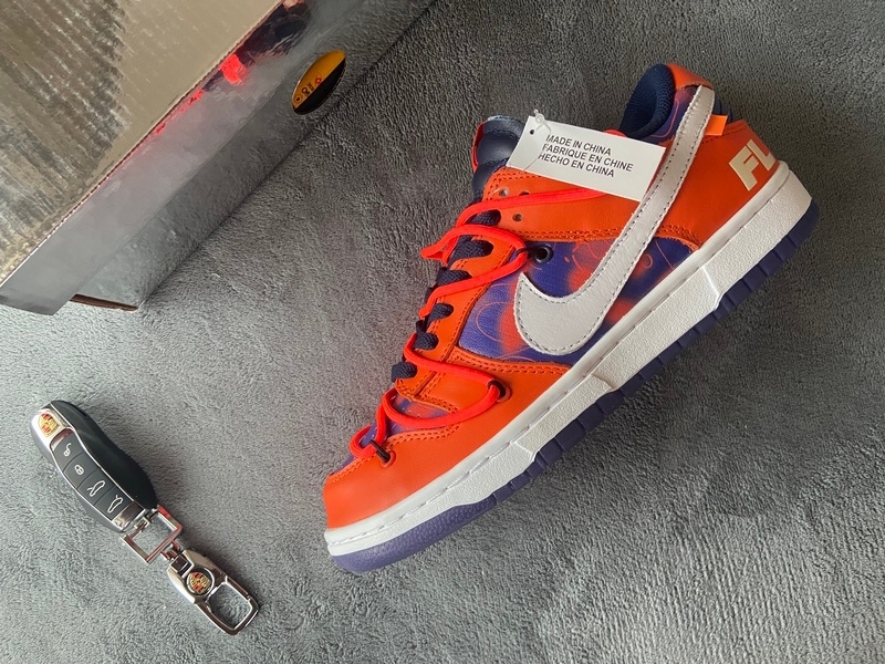 Off White x Futura x Dunk Low SB UNC - Tony Shoe