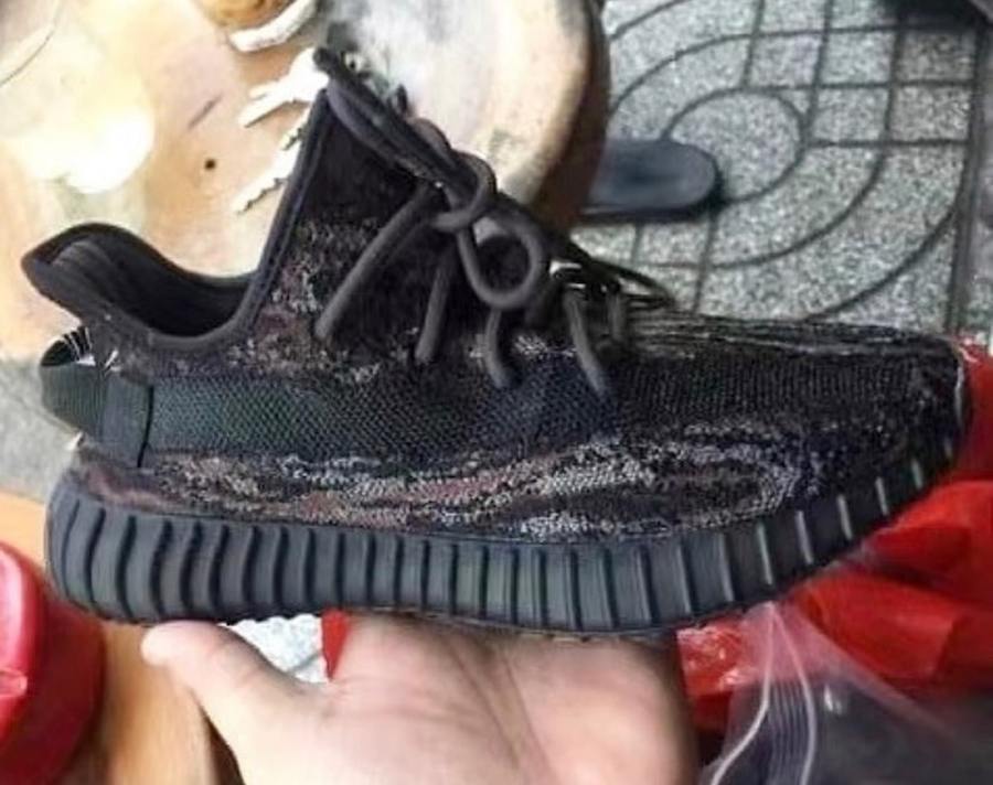 Best Shoes Store | First Look: adidas Yeezy Boost 350 V2 “MX Rock”