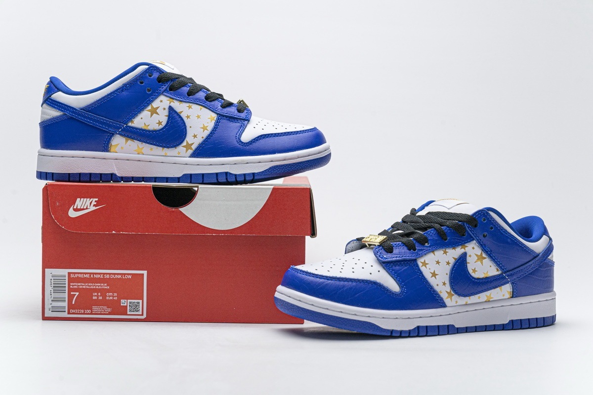 High Quality OG Dunk SB Low Supreme Stars Hyper Royal (2021) - HotKicks