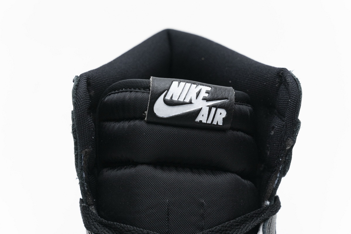 Air Jordan 1 180€ & Nike Blazer 125