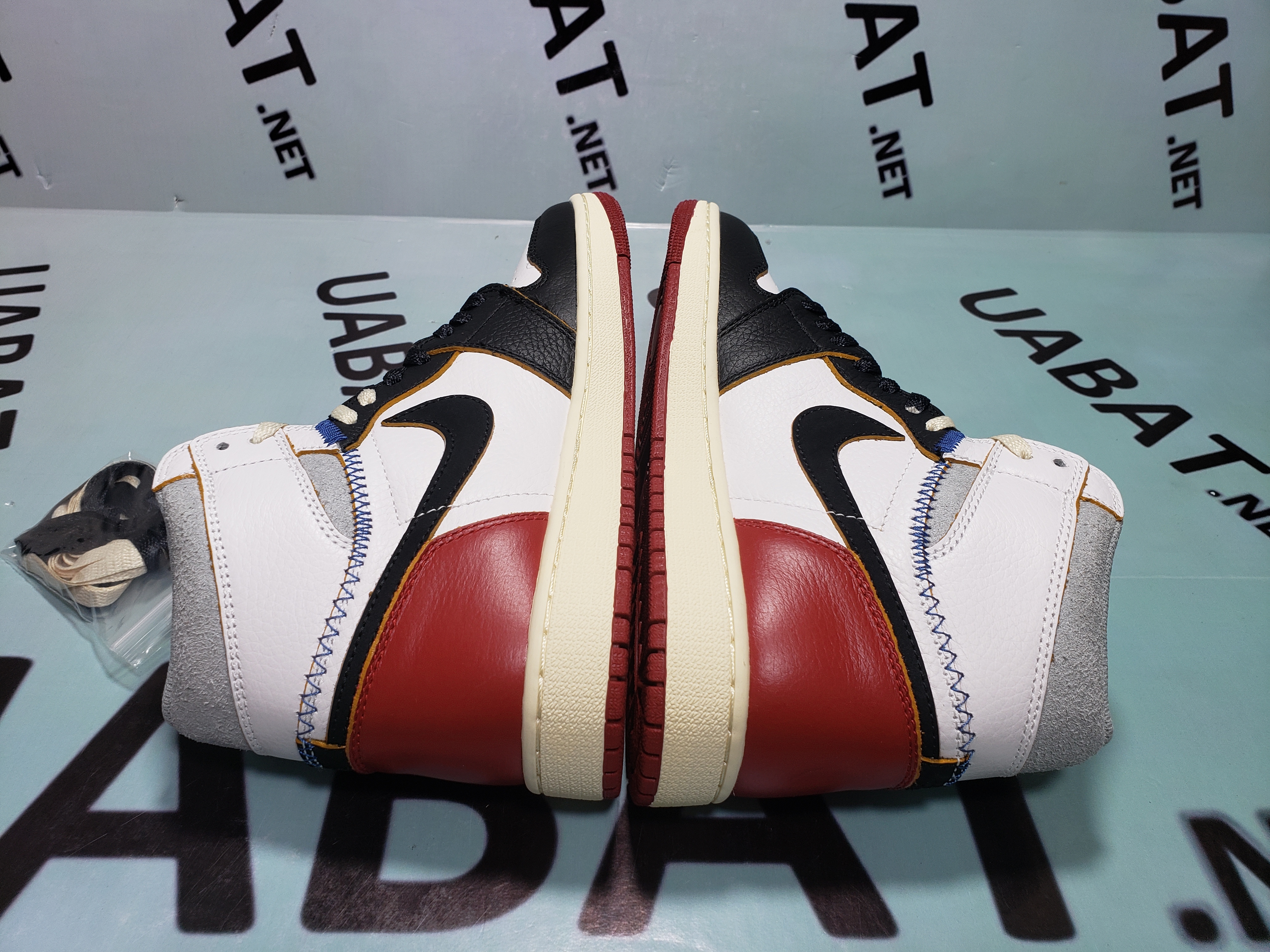 Where To Buy The Air Jordan 1 Low Bred Toe & Resale Value