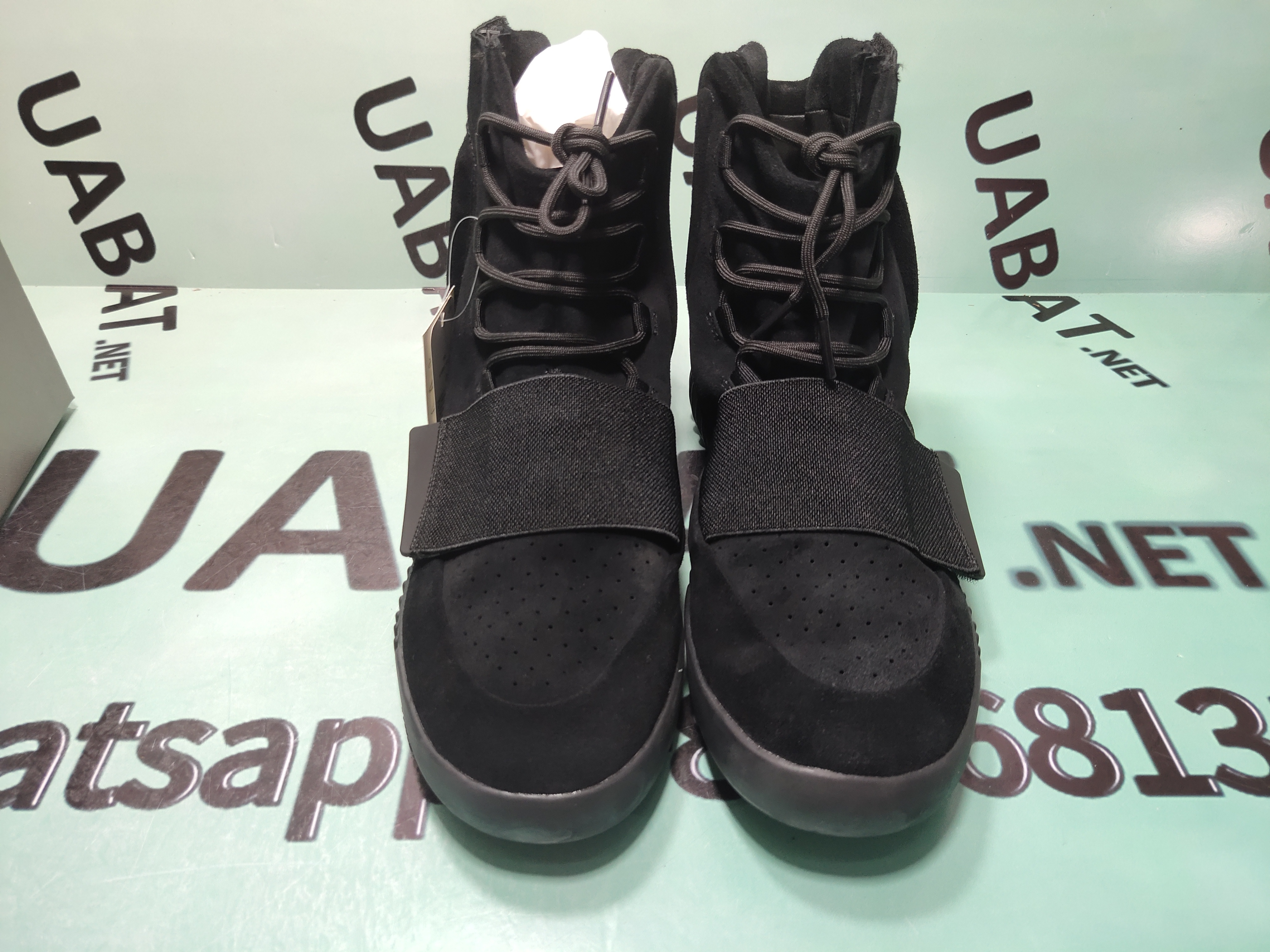 yeezy 750 ua