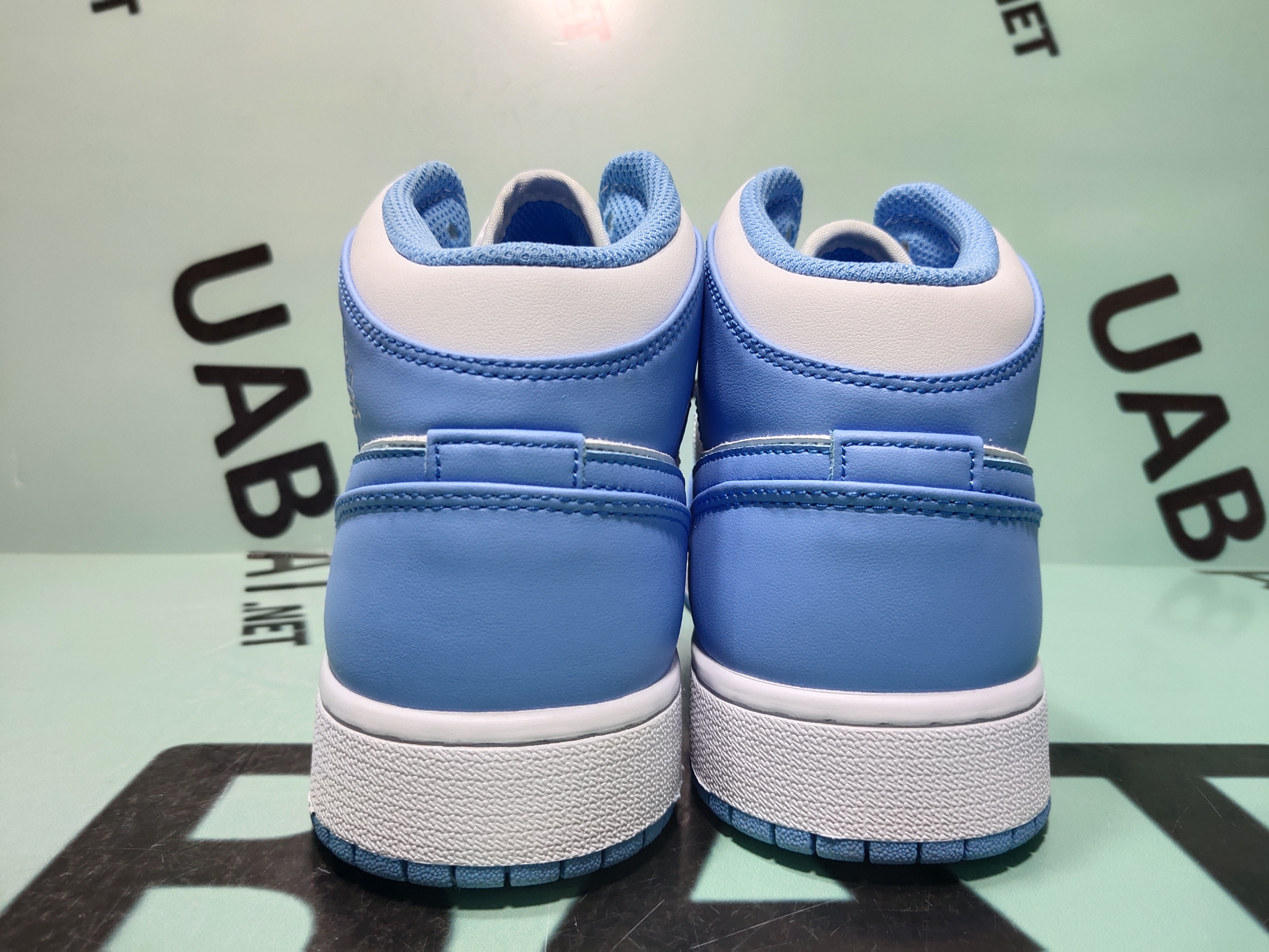 Buy Air Jordan 1 Mid 'UNC' - 554724 106 - White