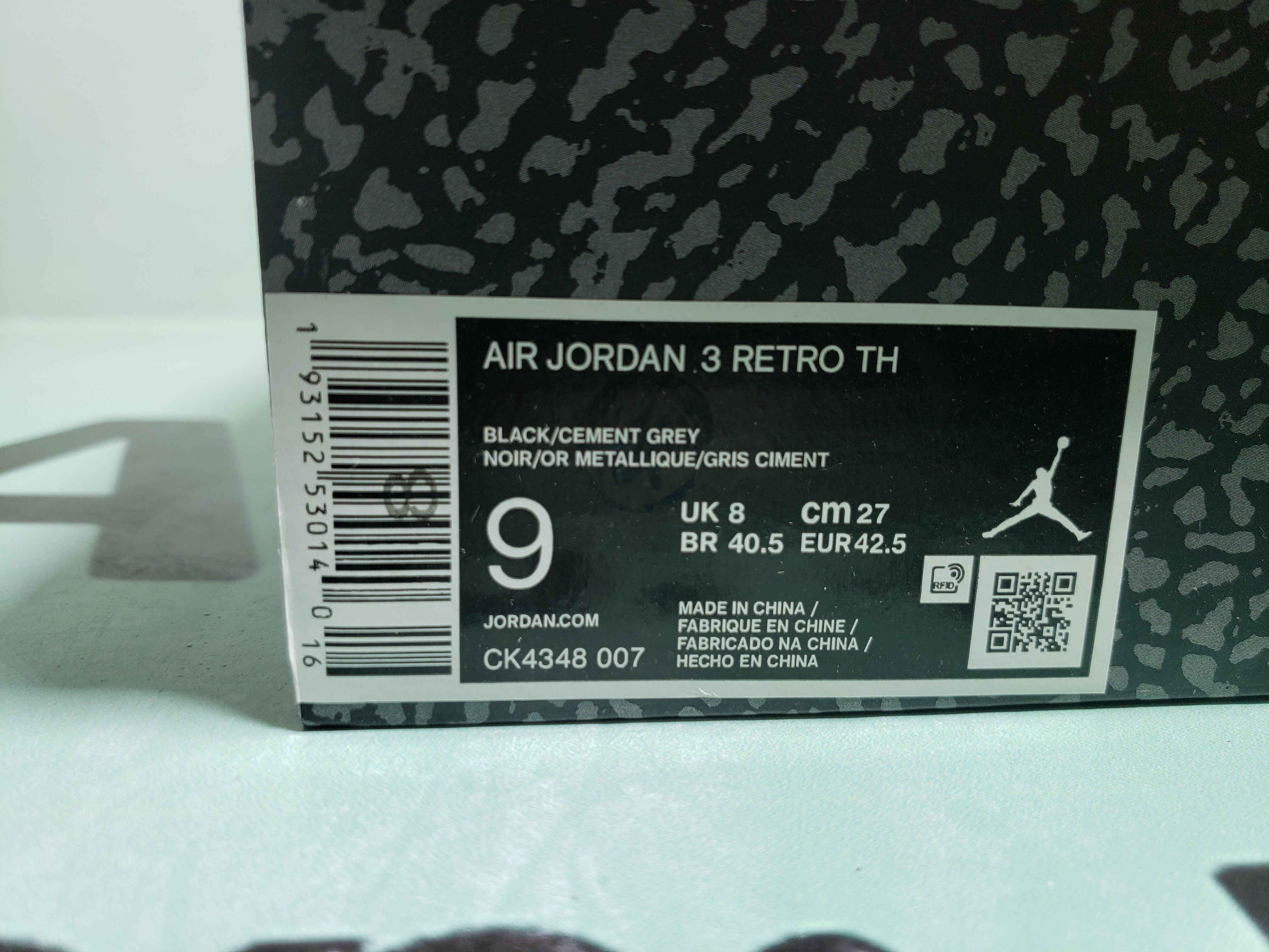 Air Jordan III Retro Stealth New Photos