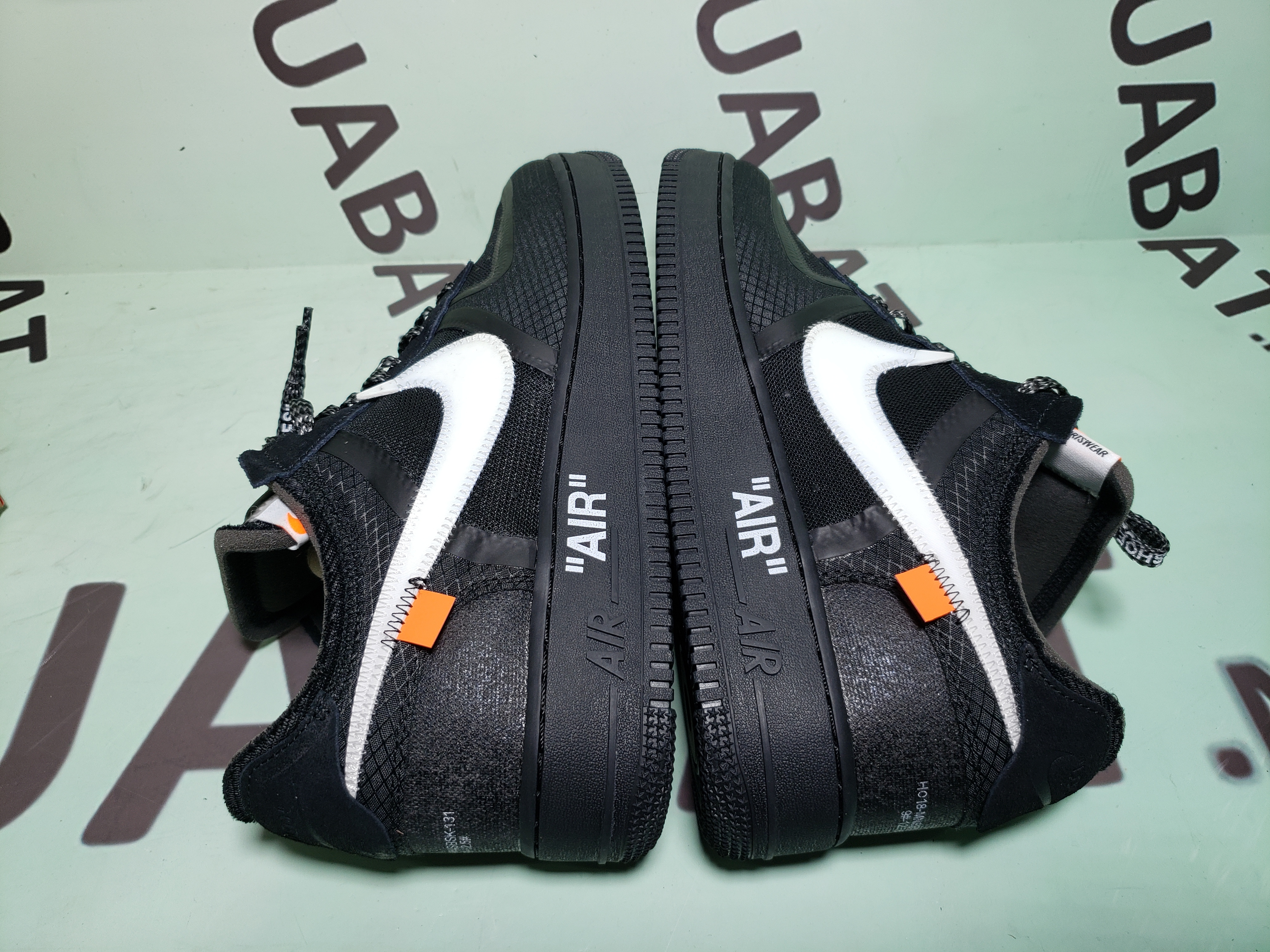 Off-White Nike Air Force 1 Black/White AO4606-001