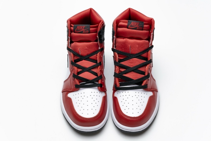 jordan 1 satin snake chicago on feet