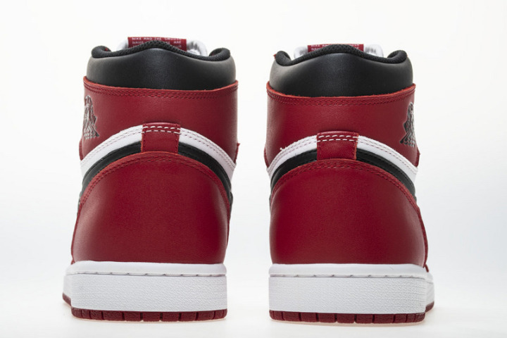 LJR Batch Air Jordan 1 Retro Chicago (2015) 555088-101 - Pk Stockx
