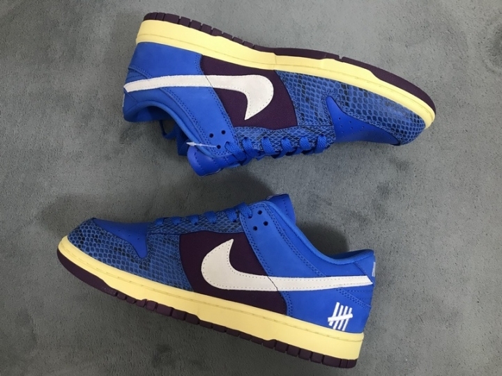 undefeated dunks stockx