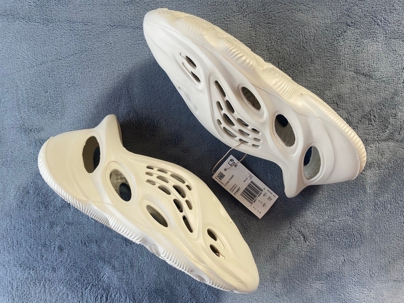 yeezy foam runner sand