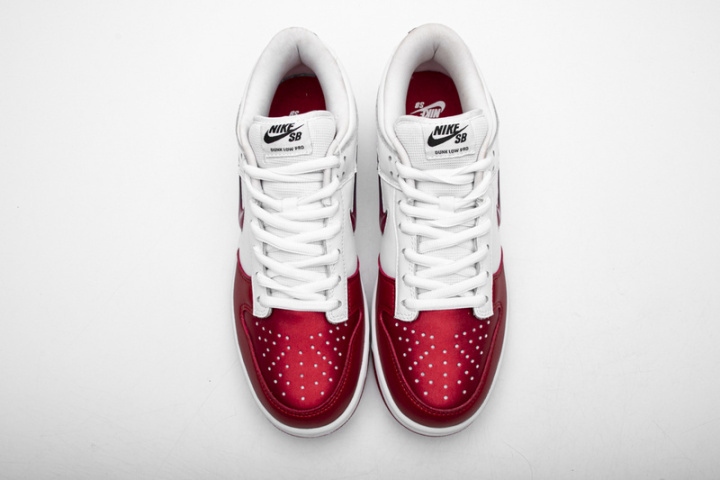 nike sb dunk supreme jewel swoosh