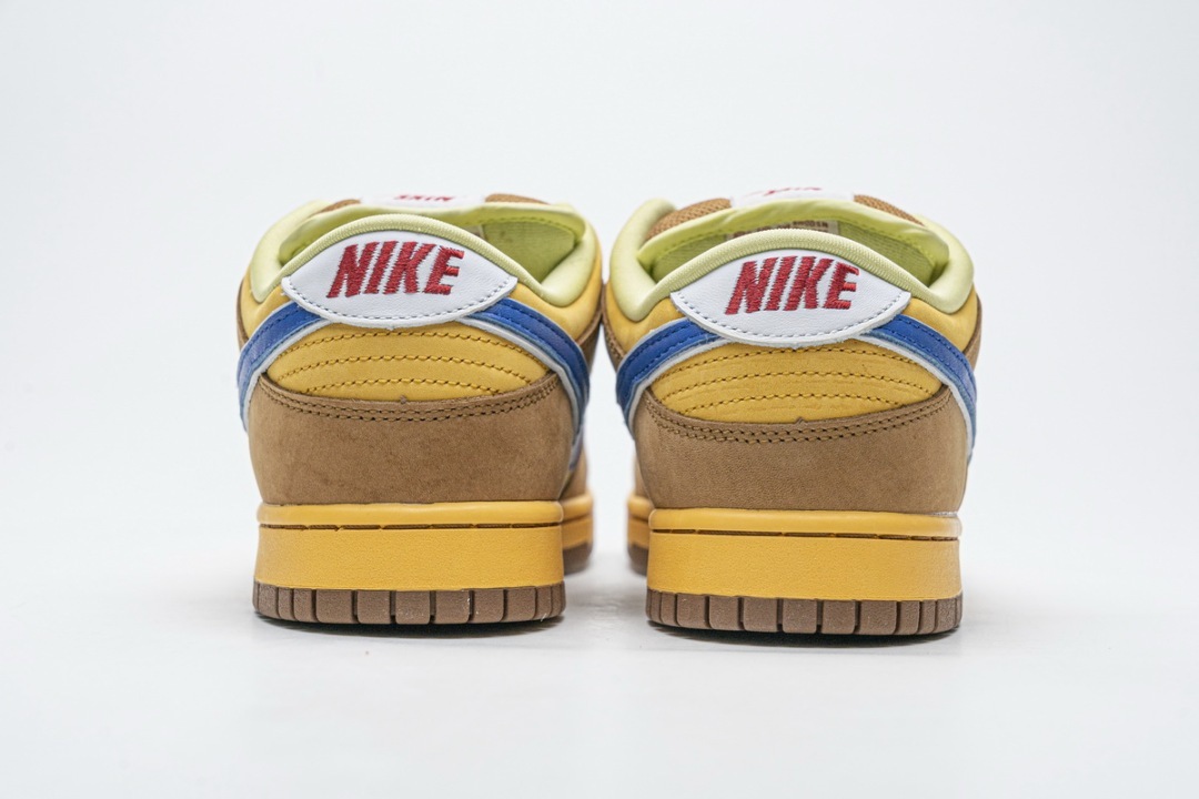 nike dunk low newcastle