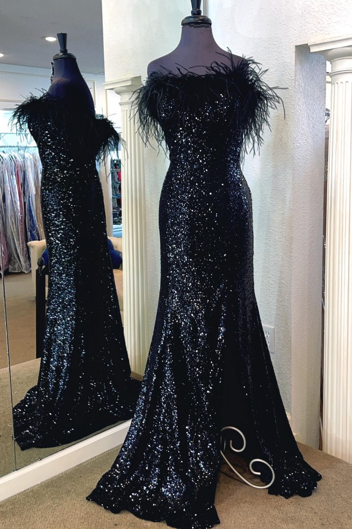 Fur Off the Shoulder Black Sequin Mermaid Long Formal Dress