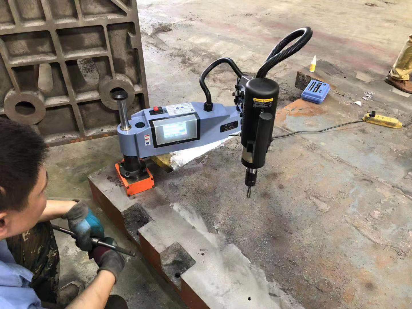 Magnetic Base For M16R Electric Tapping Machine – Mobile Magnet With 300kg Clamping Force, 22lbs Weight
