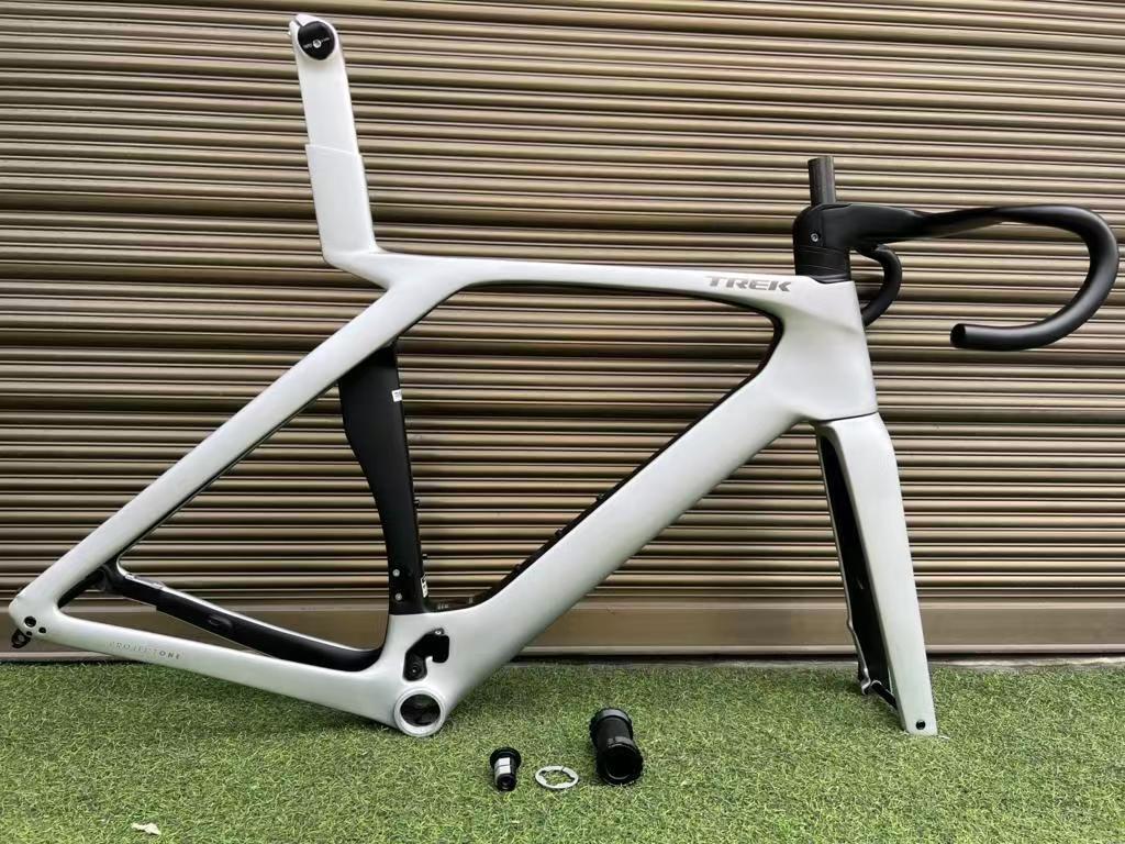 2023 NEW lightest Trek madone carbon frame road bike clean routing T47 with integrated handlebar