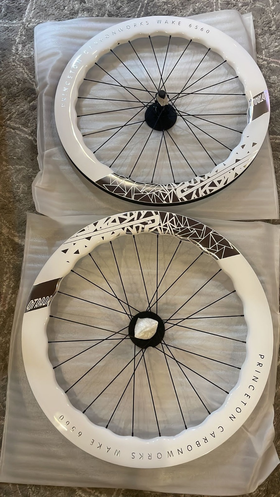 （Prepayments） Carbon fiber wheel 700c disc brake wheel set clincher