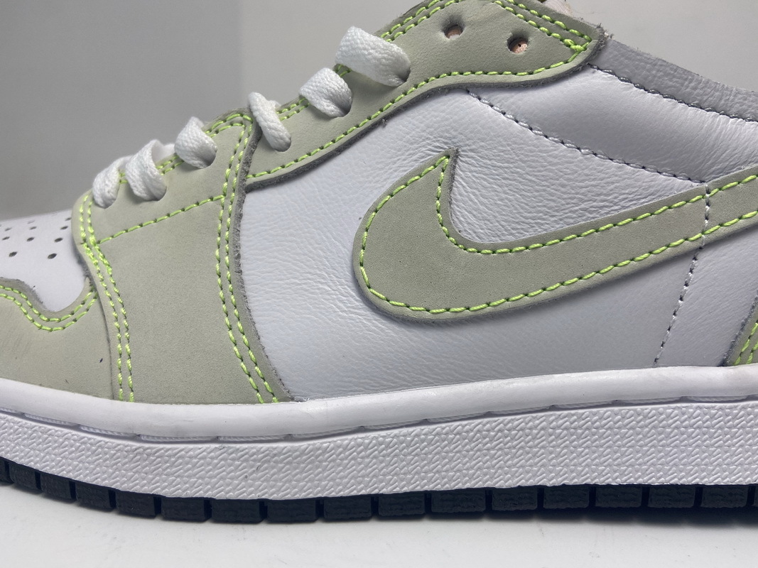 Top Perfectkicks Air Jordan 1 Low Og Ghost Green Dm77 103 Cocoshoes Net