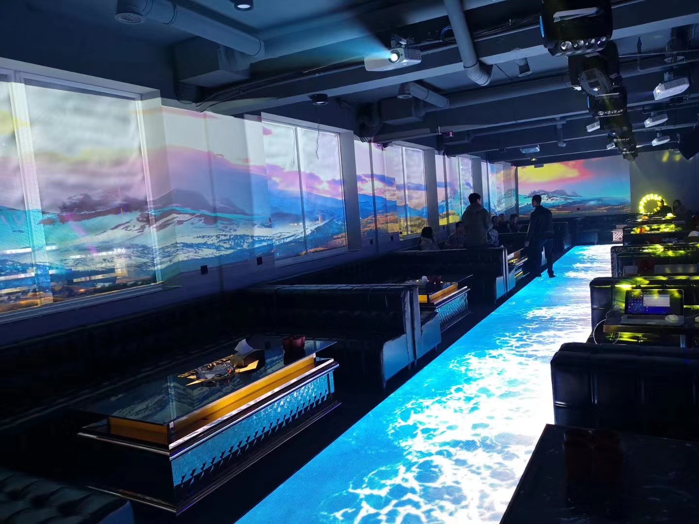 Theme Restaurant LED Floor Tile Screen for Stores