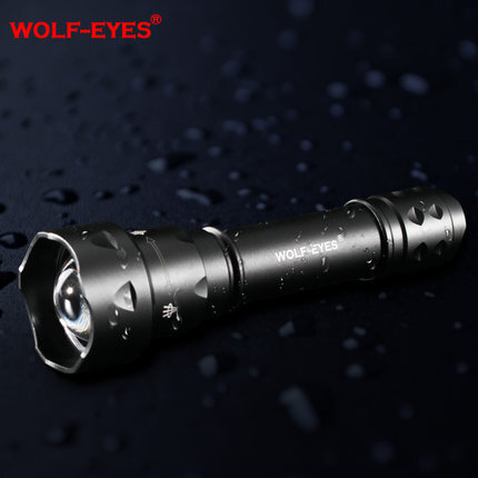 Wolf Eyes Night Hunter Nite Hunter  XM-L2 U2 LED 827 Lumens Search Light