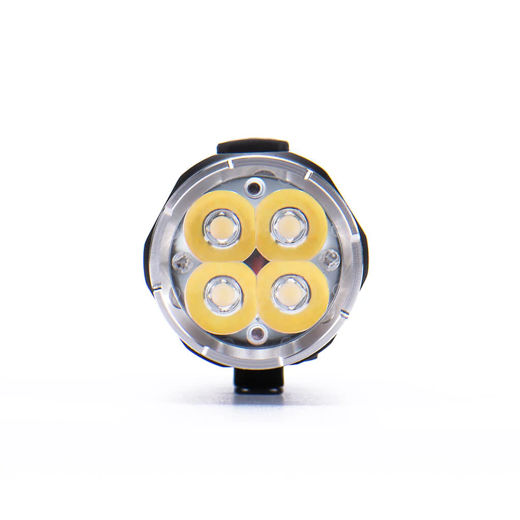 Wuben TO50R 4*SAMSUNG LH351D LED 2800 Lumens High CRI  Rechargeable 21700 Flashlight