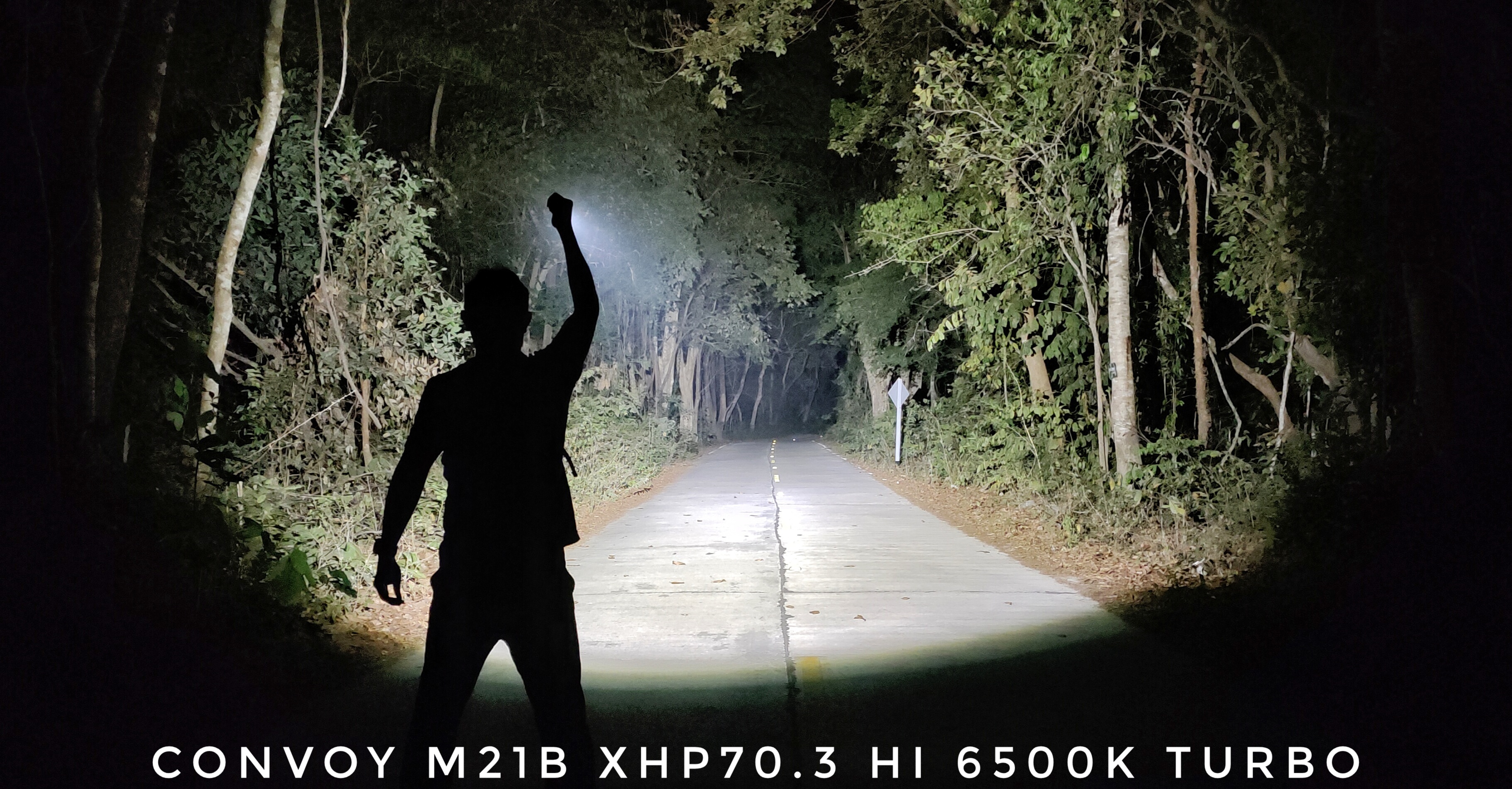 Convoy M21B XHP70.3 LED 21700 Flashlight Search Light