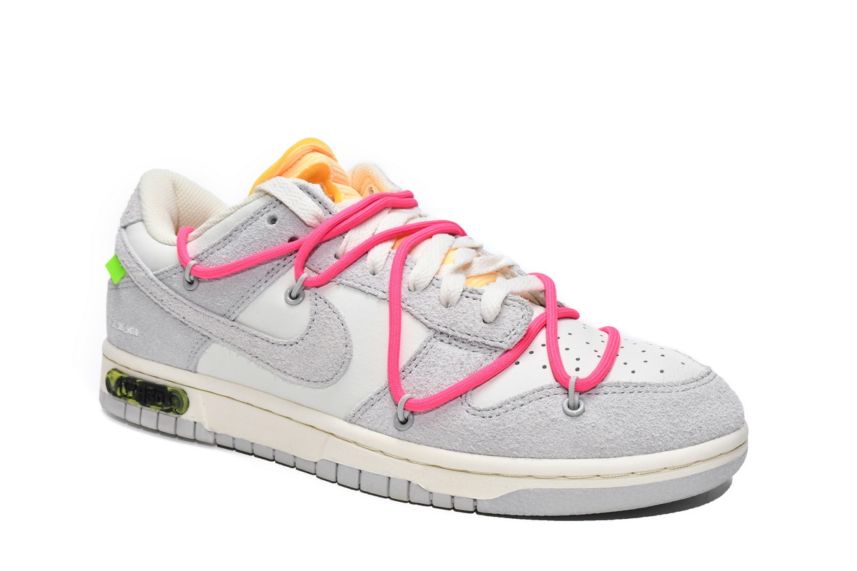 OFF-WHITE × NIKE DUNK LOW  ロッドNo.17